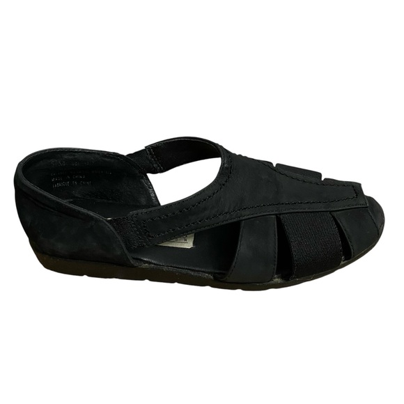 Madeline Stuart Women's Black Leather Slip-on Sandals - Picture 2 of 7